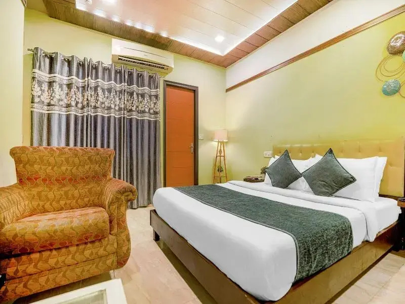Hotel Seven - Centre of City Chandigarh