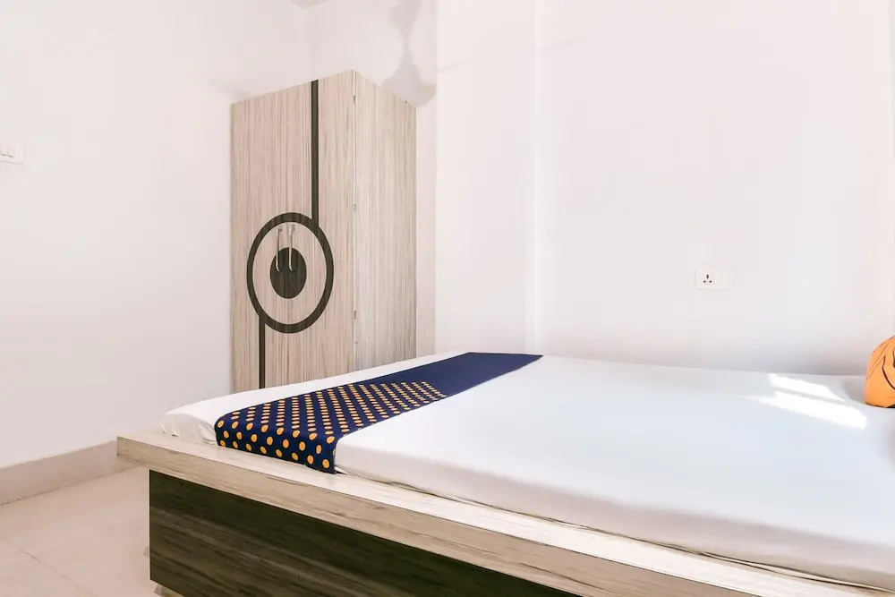 SPOT ON 40511 Hotel Bajrang Residency