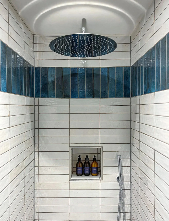 Parador 44