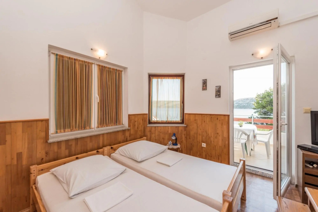Jadra - 28 m from beach - A3(2+3)