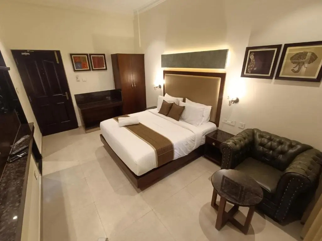 Hotel Comorin Grand