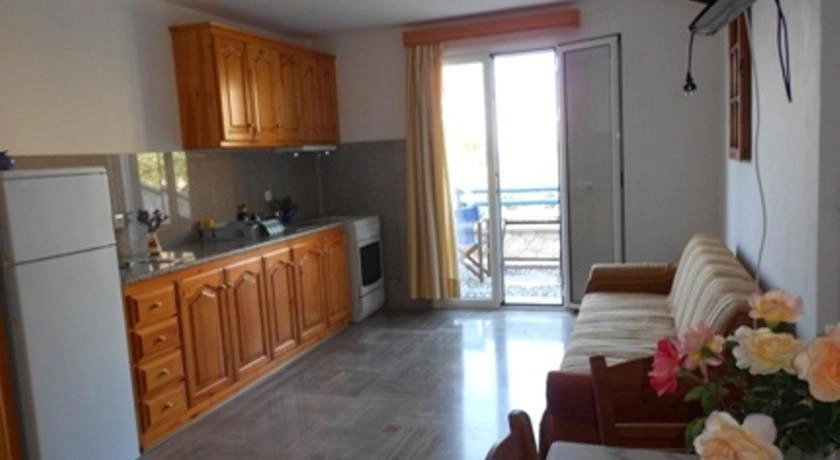 Karterados Beach Apartments