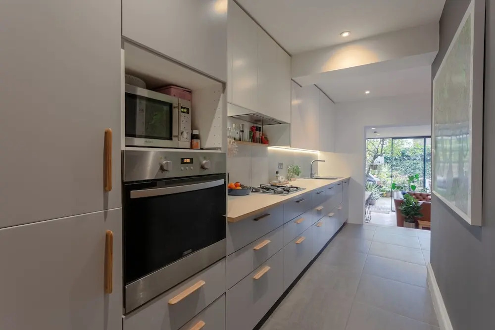 Modern 2 Bedroom Garden Apartment in West Hampstead