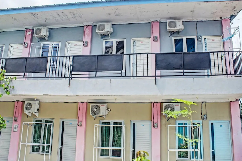 Vision Residence Karawang by OYO Rooms