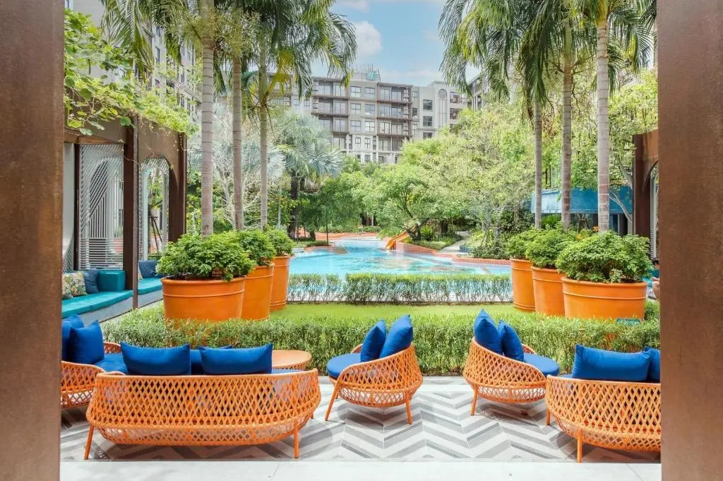 2BR Designer's villa at La Habana Huahin