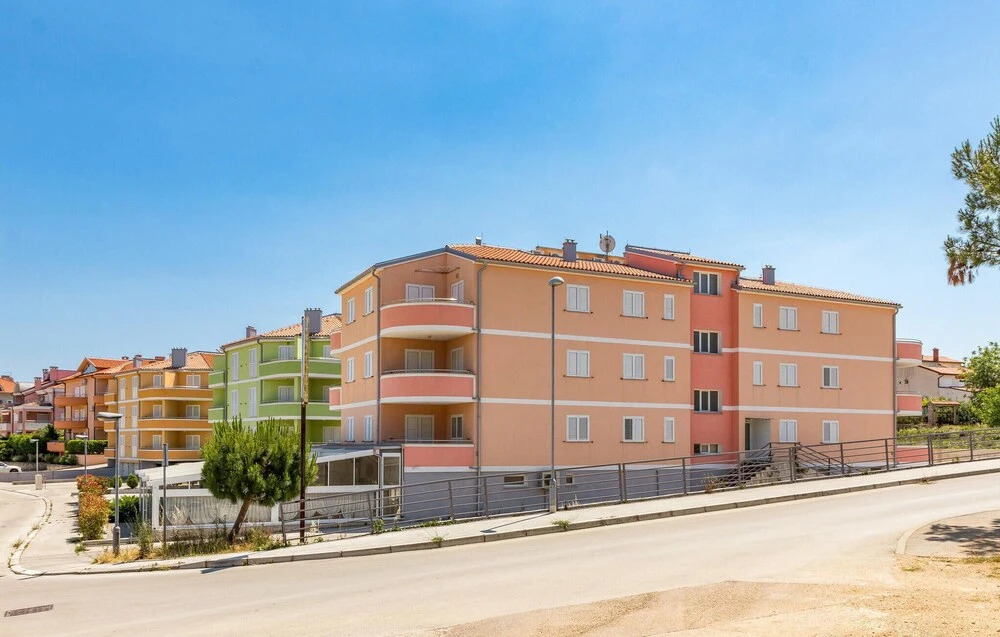 Awesome Home in Premantura With Wifi and 2 Bedrooms