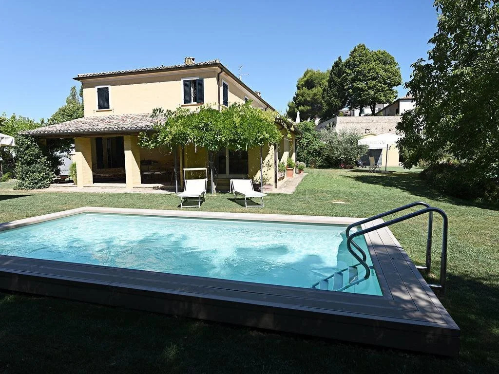 Casa Ezelina Bed and Breakfast