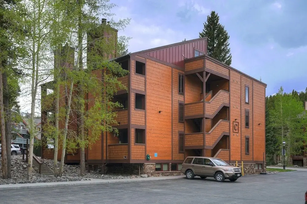 Motherlode C9 2 Bedroom Condo by RedAwning