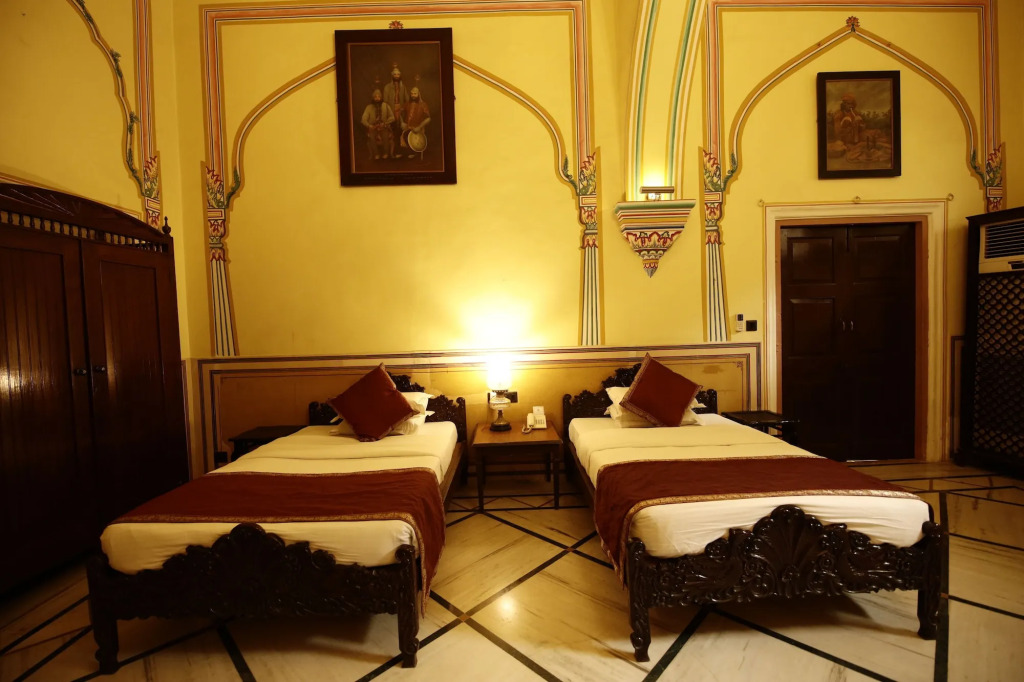 Hotel Narain Niwas Palace