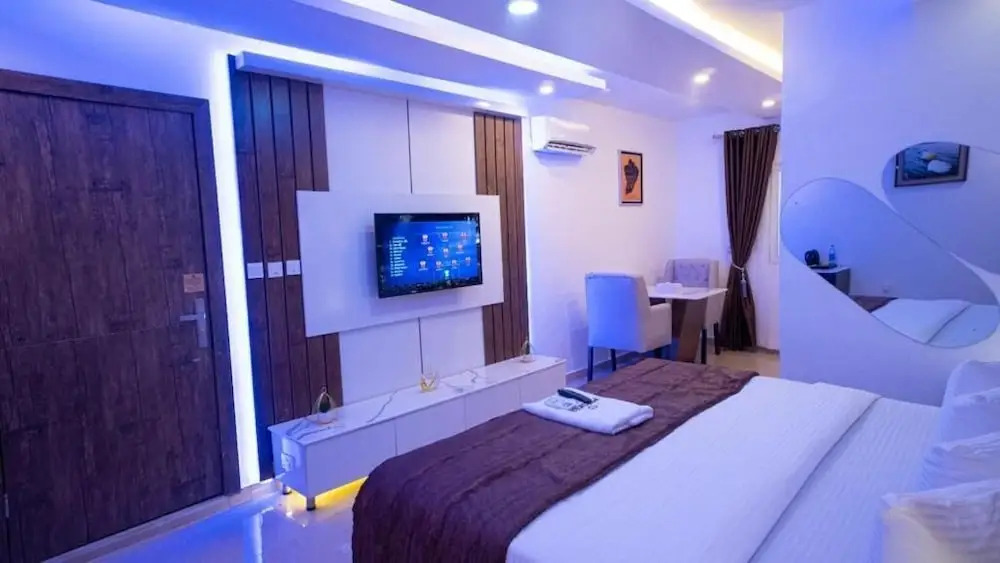 Presken Hotels Water Cooperation, Victoria Island