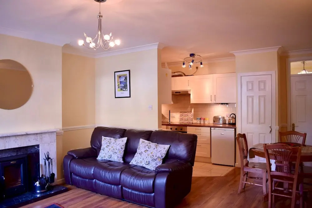 Cosy Dublin Apartment With Parking