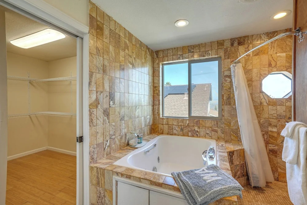 Vallejo Home w/ Spacious Deck, Hot Tub & Views