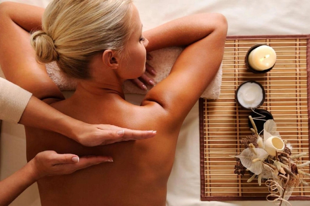 Kyriad Restaurant Centre SPA Vichy