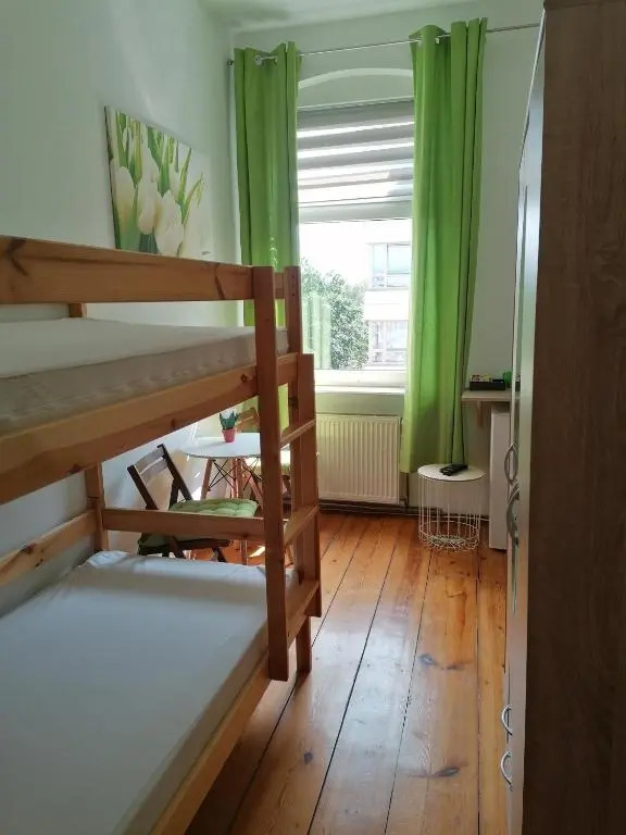 Hostel Tulip - Pokój 4 ze wspólną łazienką i kuchnią