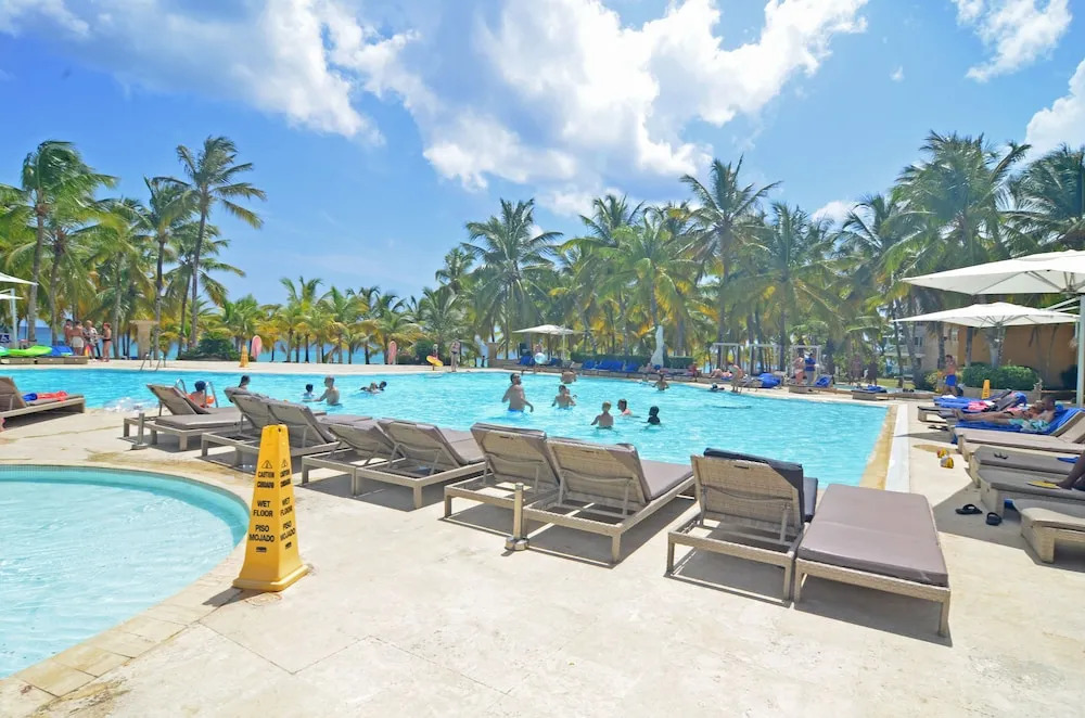 Beach Front Apartment No01