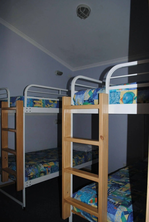 Pleasurelea Tourist Resort & Caravan Park
