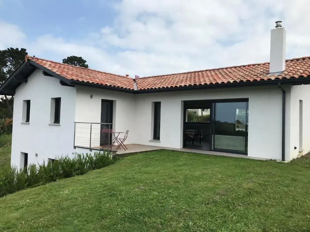 Maison 4 étoiles avec piscine vue sur mer et plage à pied