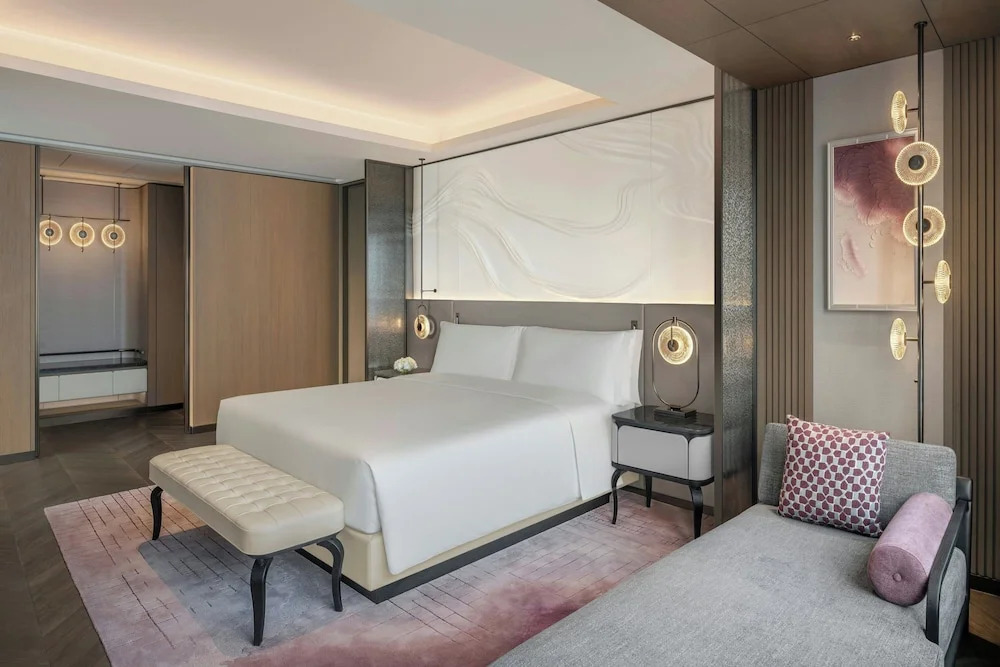 The Ritz-Carlton, Wuhan