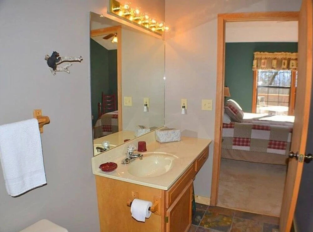 A Honeybear Hideaway