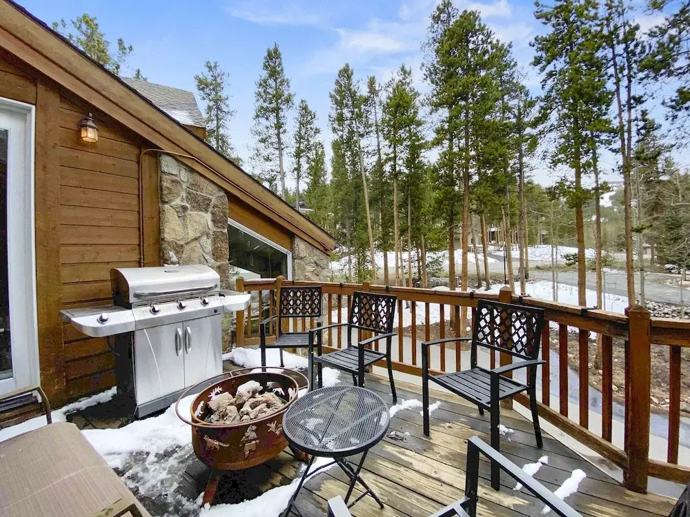 Gold King Chalet 3 Bedroom Townhouse by RedAwning