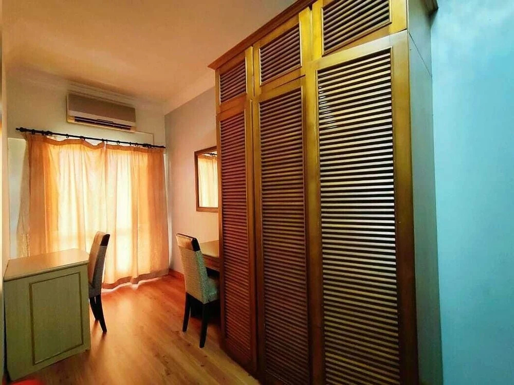 Ber-Santai at Marina Court