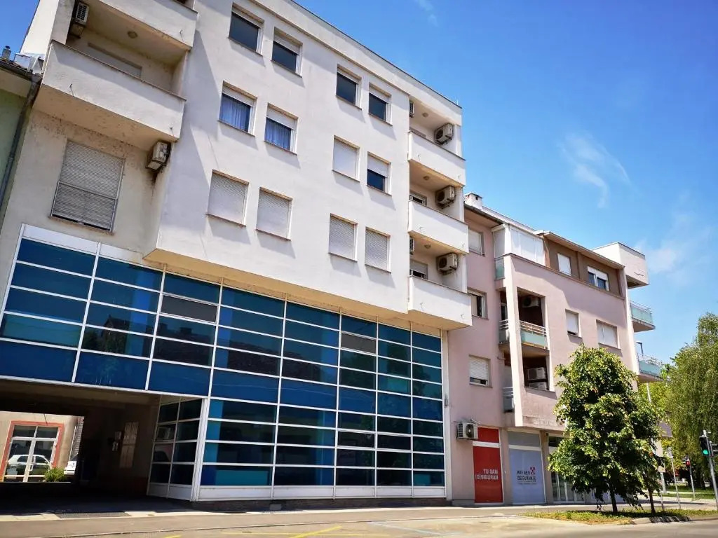 Apartment Lamar - Entry with PIN 0 - 24h, Underground parking garage, Elevator