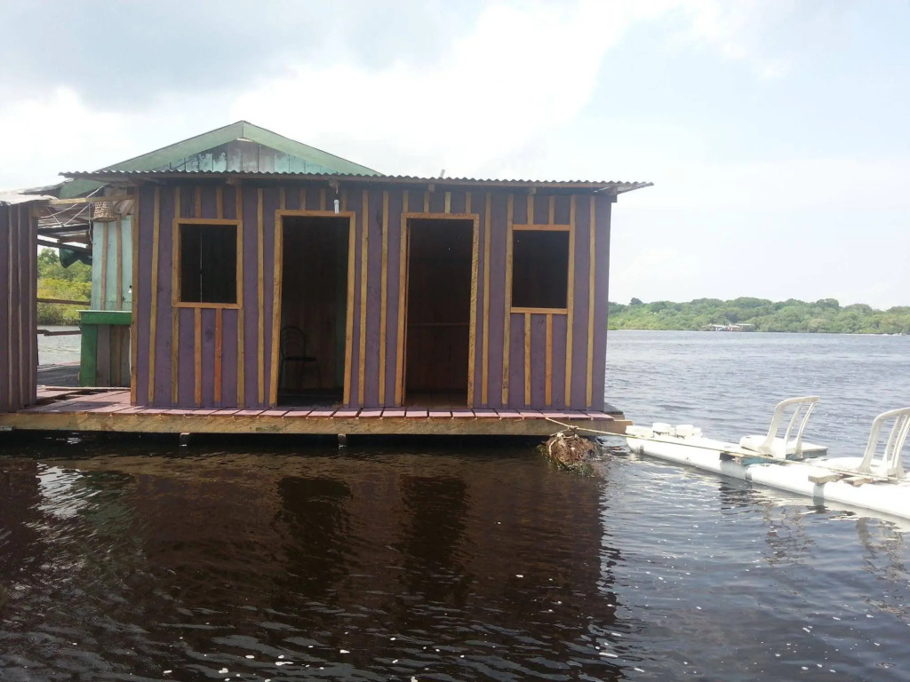 Flutuante das Bandeiras