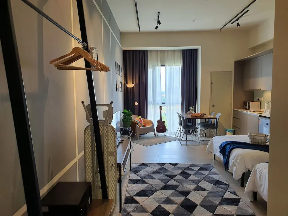 The Perfect Getaway @ Tamarind Suites, Netflix 300Mbps