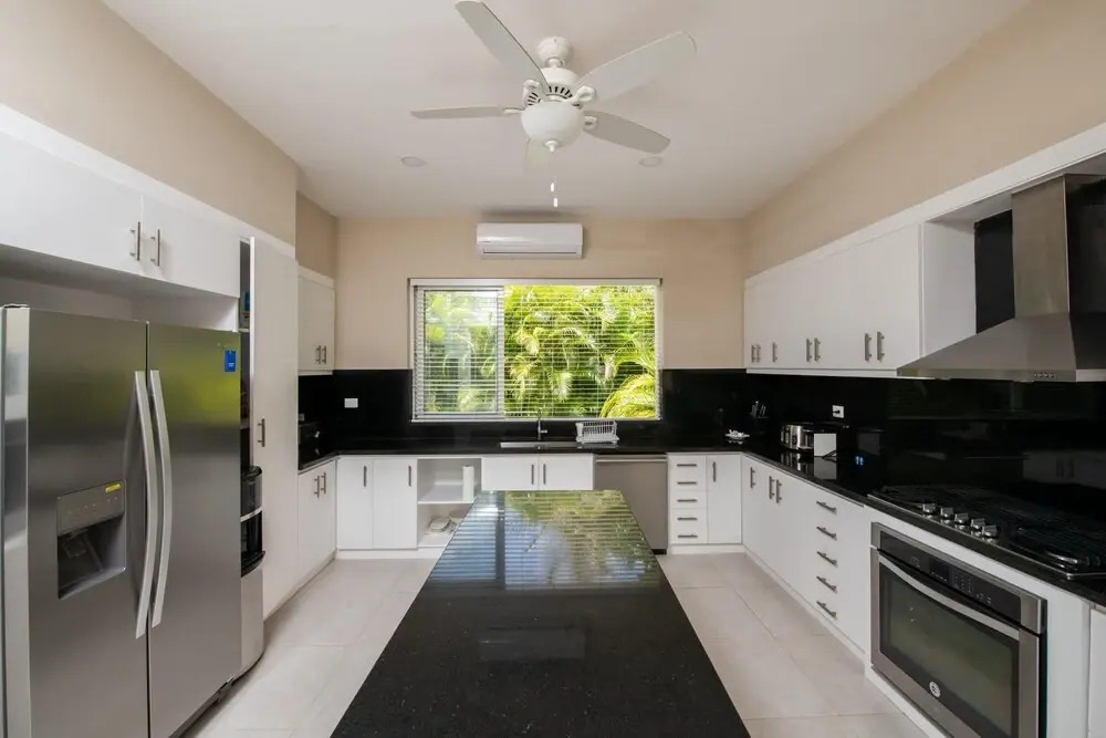 Cozy 5-bedroom Villa With Beaituful Views of La Cana Golf Course