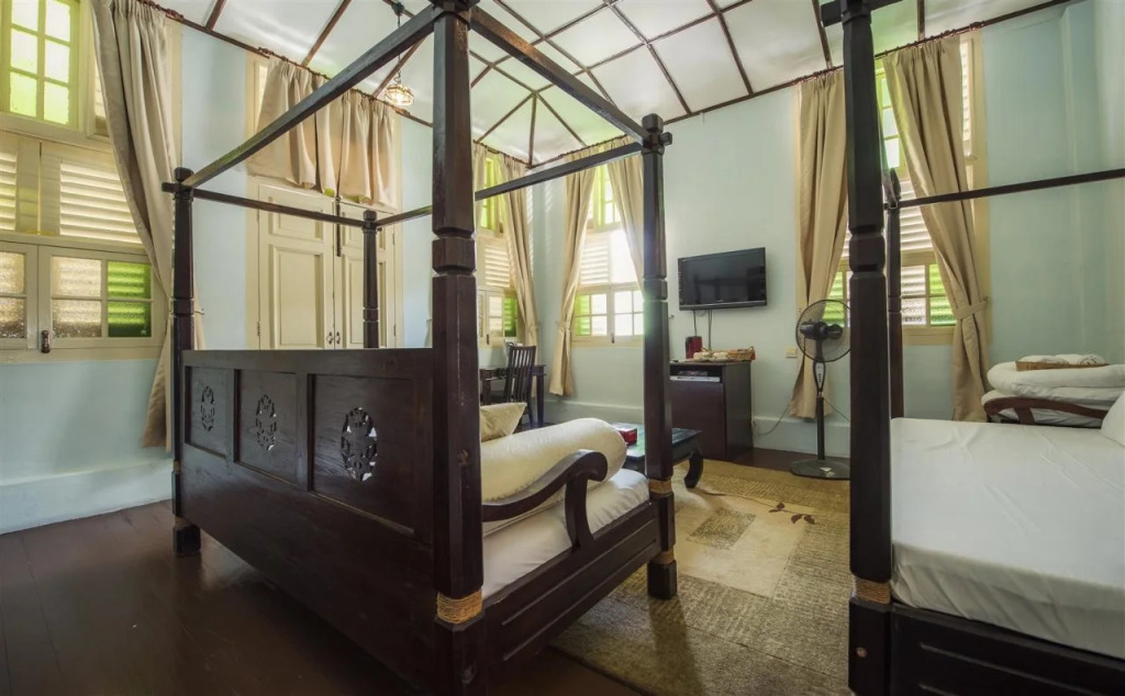 PalanquInn Heritage Suites