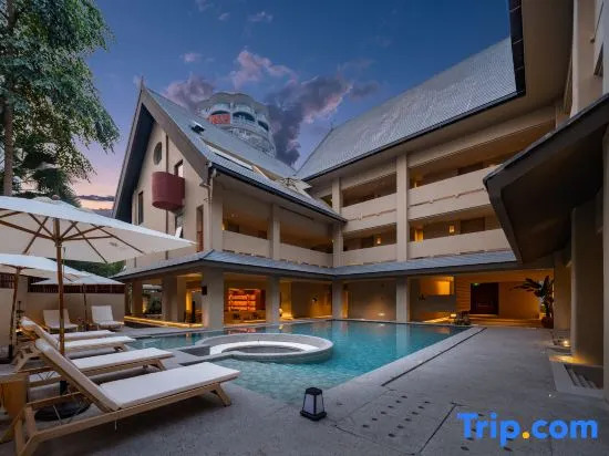 Xishuangbanna Jinghong Hepuli Yue Resort Hotel （Gaozhuang Starlight Night Market Branch）