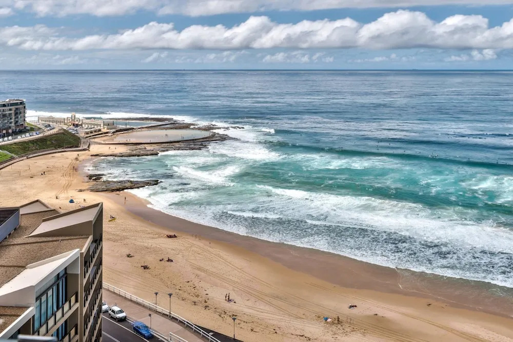 Arena, Unit A1205/75 Shortland Esplanade