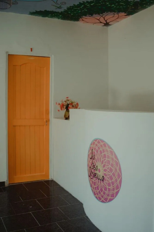La Casa Amarilla Hostel