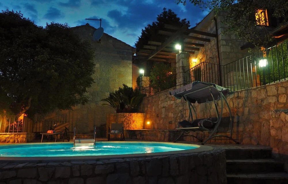 Stunning Home in Duboka With 5 Bedrooms, Wifi and Outdoor Swimming Pool
