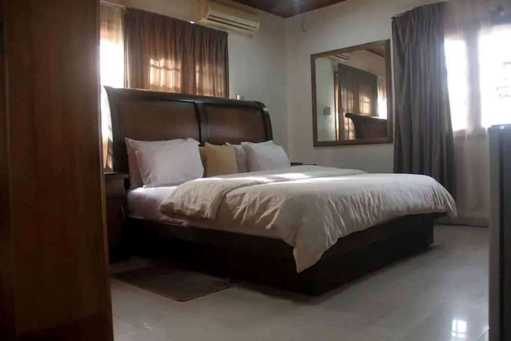 Ponderosa Travel Lodge