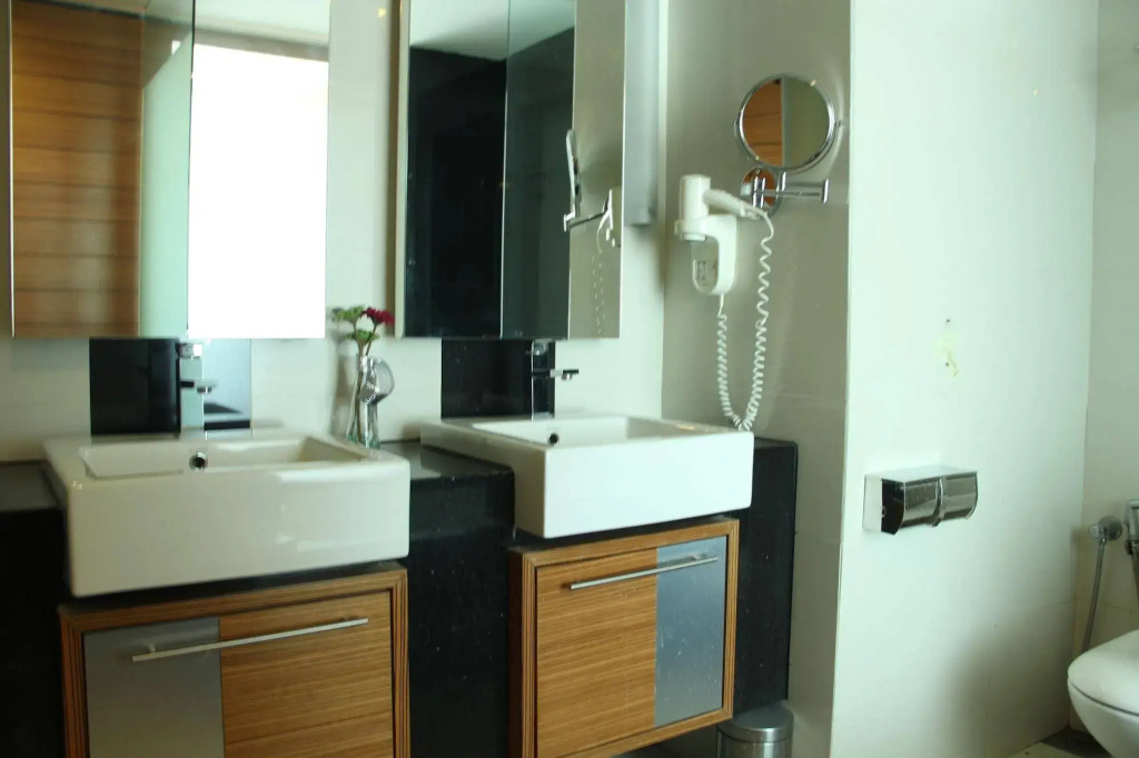 Dua Sentral Residence near KL Sentral by COBNB