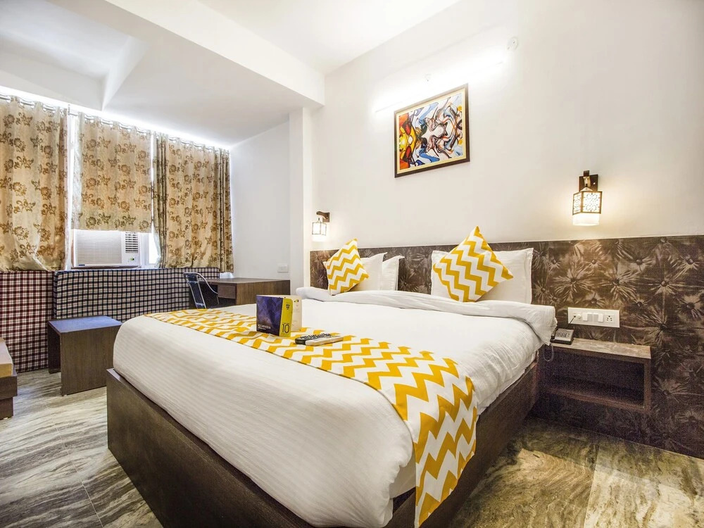FabHotel Luxurs Gopalpura