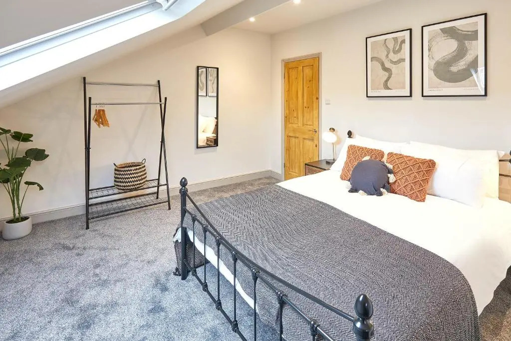 Host & Stay - Clifton House