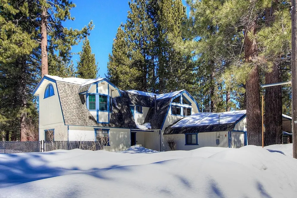 Ponderosa Palace by Lake Tahoe Accommodations