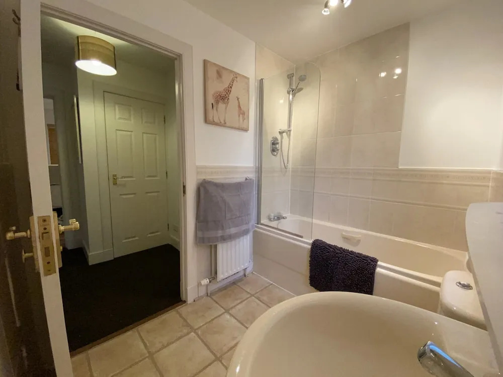 Executive 2-bed Apartment in Elgin