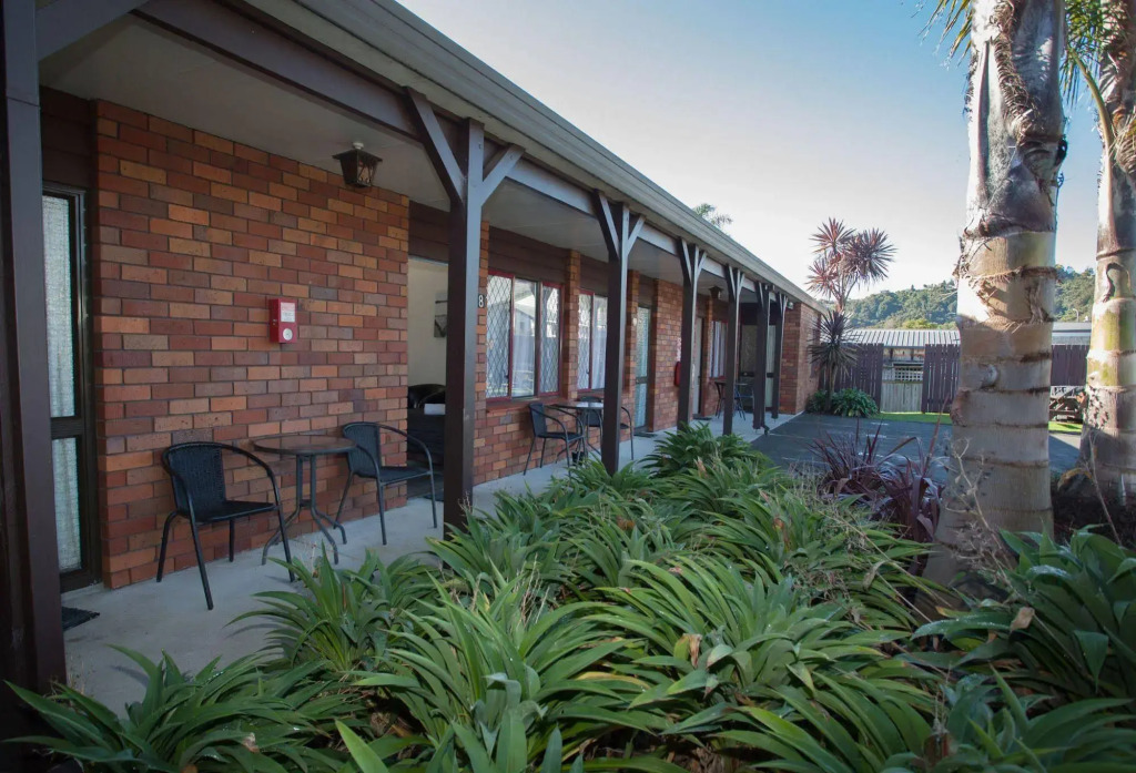 Alton Lodge Motel