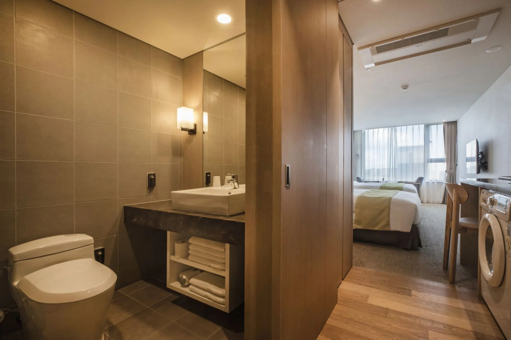 Win Sky Hotel