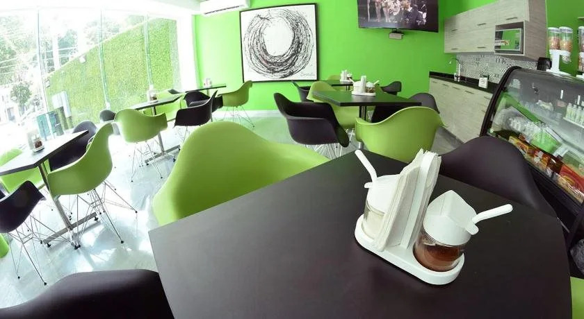 HOTEL LEMON GREEN -Zona Expo Frente al Centro de Convenciones