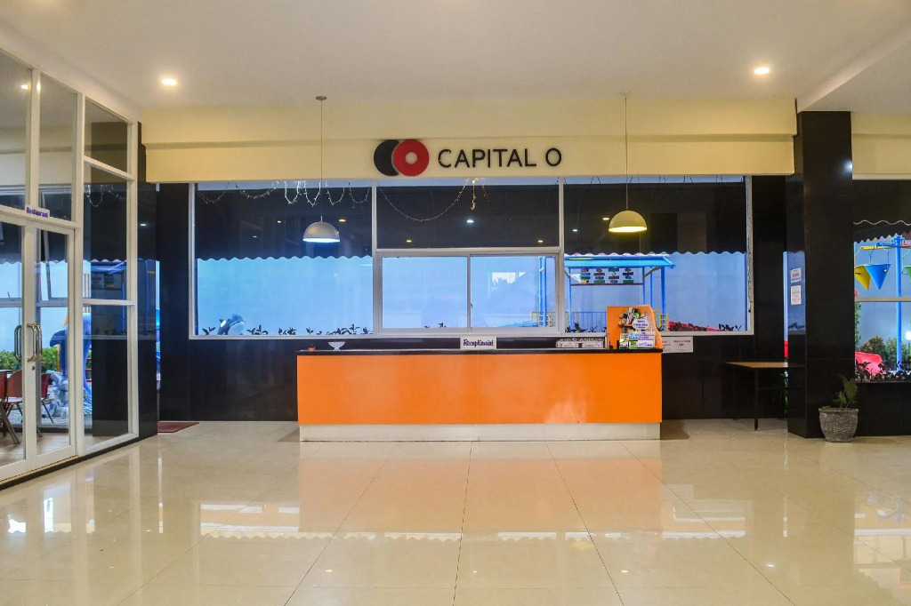 Capital O 1246 Hotel Grand Pacific