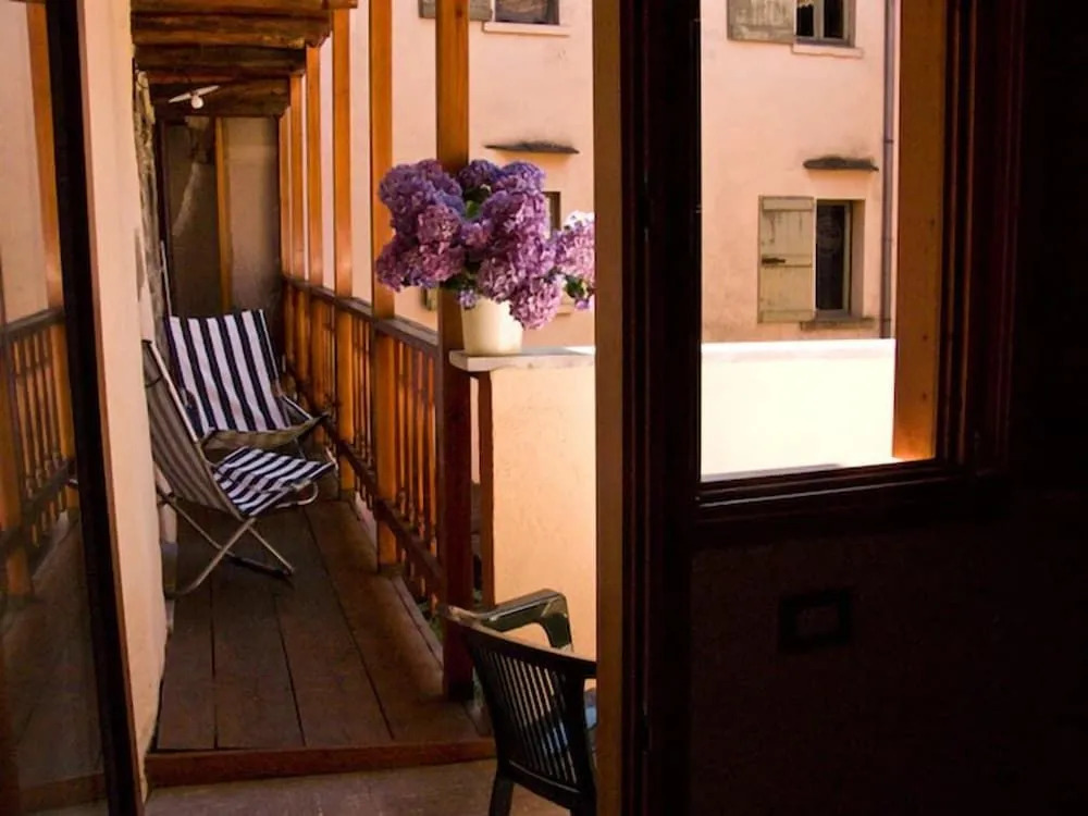 Appartamenti Vacanze e Camere Roccetta Fiorita