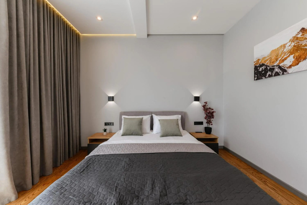 EVURI Apartments Smart House
