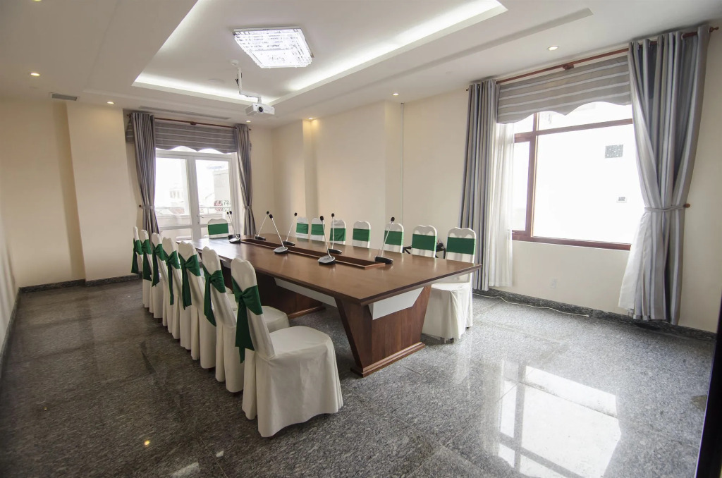Moonlight Hotel Da Nang - Near Dragon Bridge