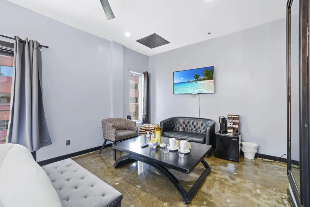 Magnificent En Suite Studio
