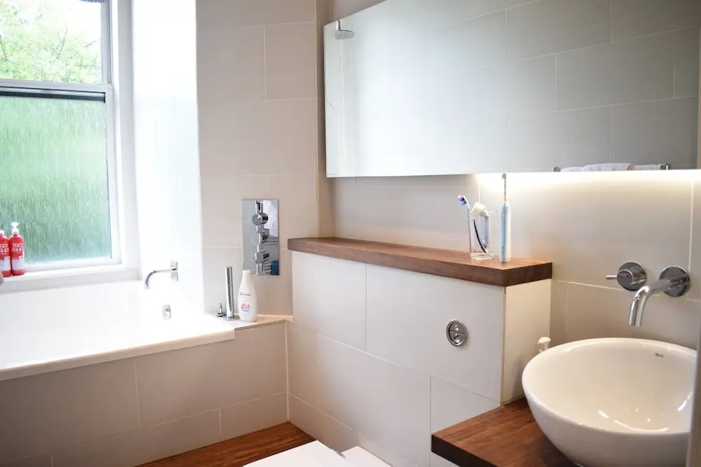 Bright 2 Bedroom Apartment in Edinburgh