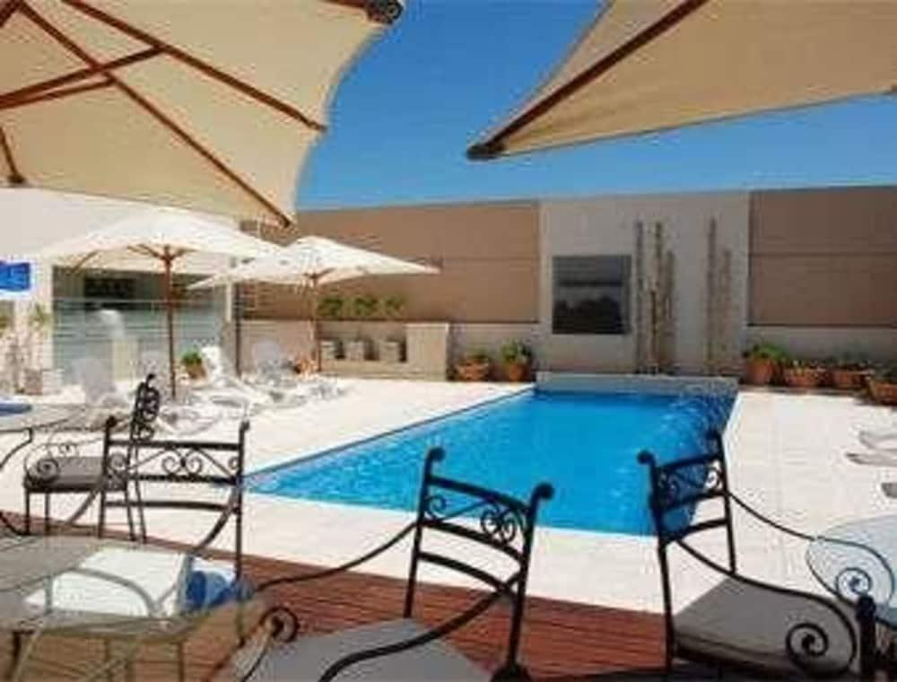 Howard Johnson Villa María Hotel y Casino